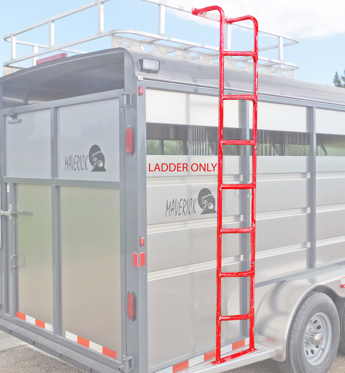 Aluminum Hay Rack for Maverick & Royal T Horse Trailers - view 5