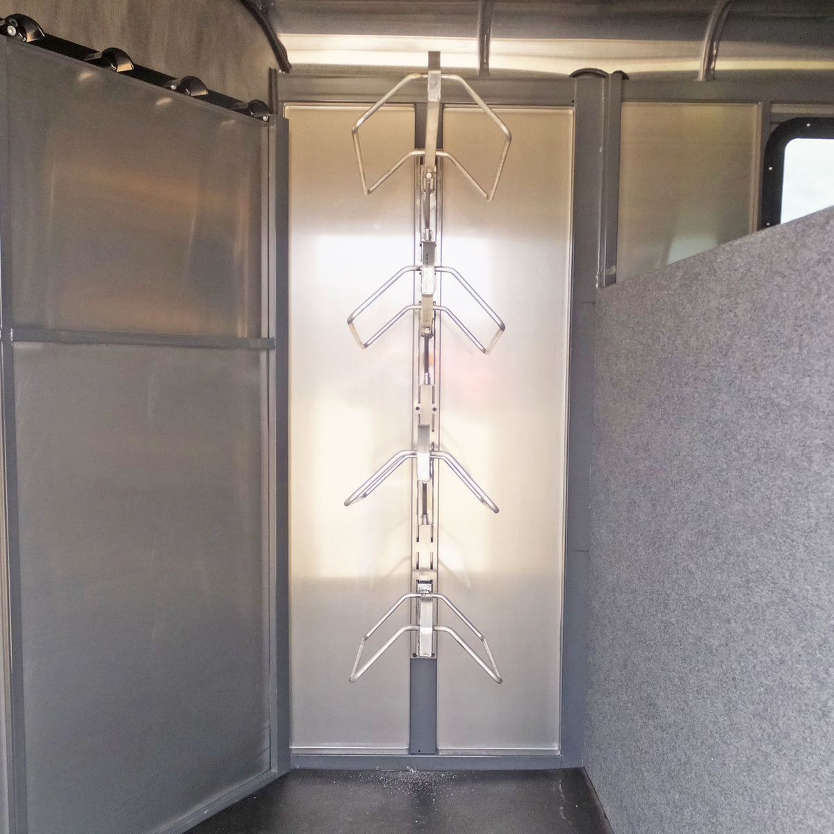 Aluminum Adjustable Saddle Rack
