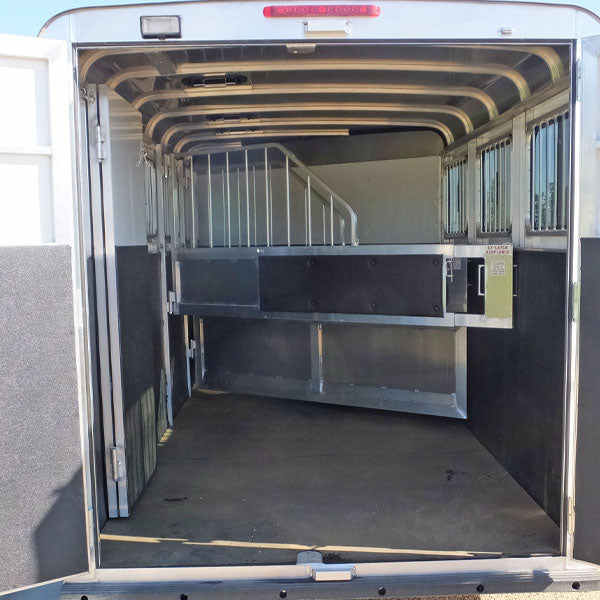 Aluminum Rear Collapsible Tack, for Horse Trailers - view 2
