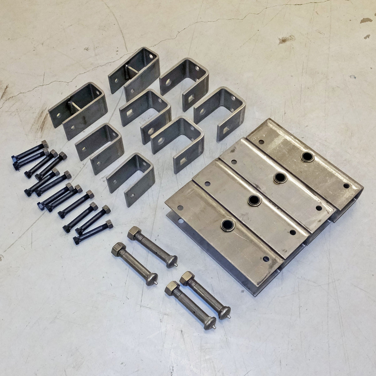 3.5K-7K Triple Axle Hanger Kit - Slipper Springs