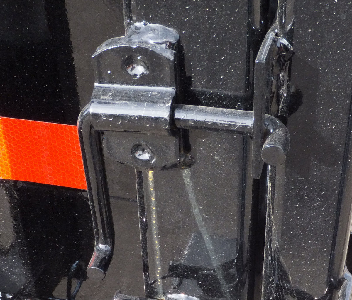 Latch - view 4
