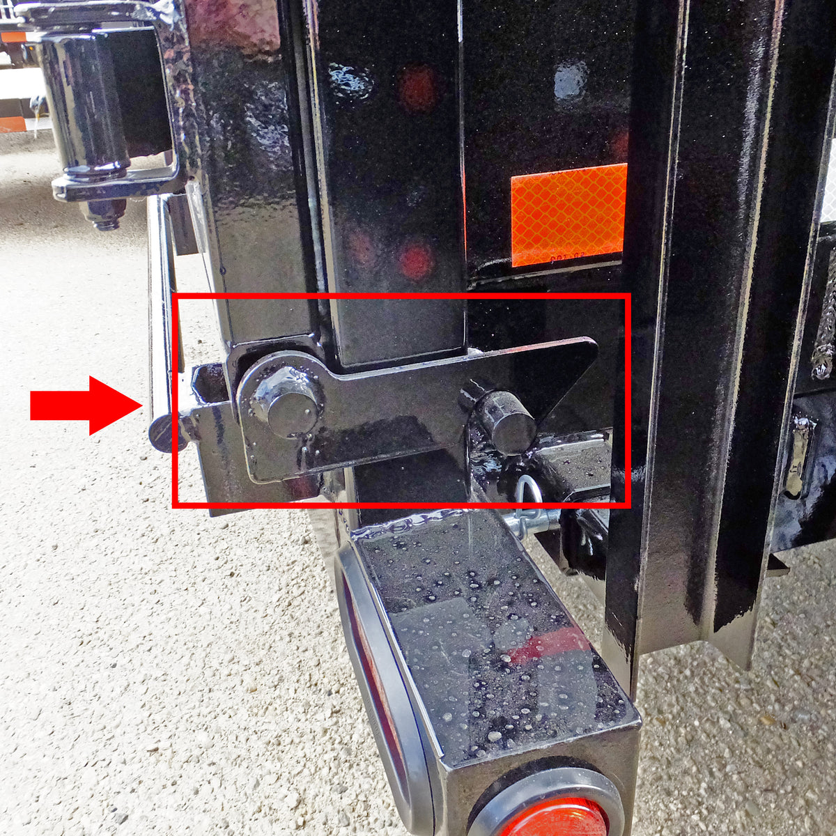 Spreader Gate Latch Passenger Side, Steel - view 2